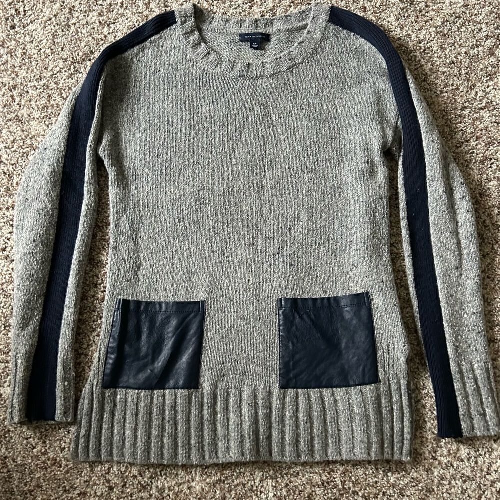 Tommy Hilfiger Women’s Gray Cotton/Wool Sweater with Blue Pockets Size Small